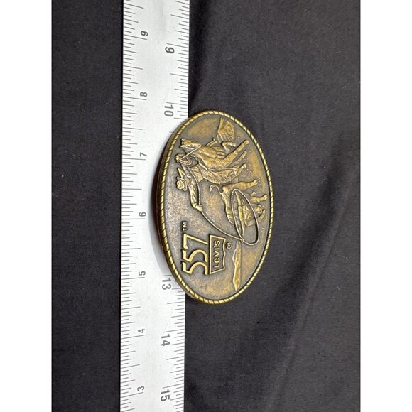 Vintage Levis 557 Brass Belt Buckle With Cowboy & Cattle Design USA Made Oval 4" - Picture 3 of 5